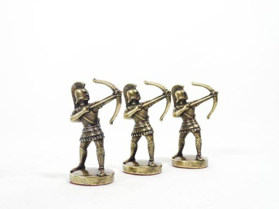 Duże ekskluzywne mosiężne szachy  - Łucznicy 44x44cm - S10BBRO