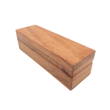 Kości do gry w podłużnym pudełku drewnianym - DNU-006