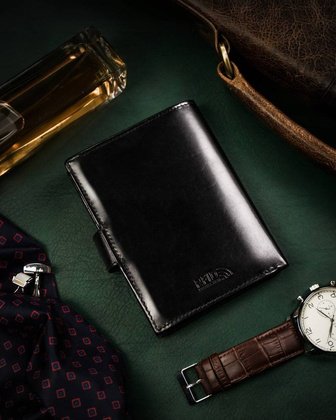 Skorzany portfel meski zapinany na zatrzask