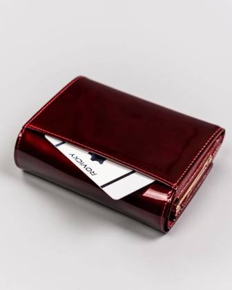 Kompaktowy portfel damski z lakierowanej skóry naturalnej — Rovicky