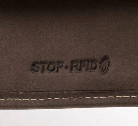 Skórzany portfel z zapinką i ochroną kart RFID